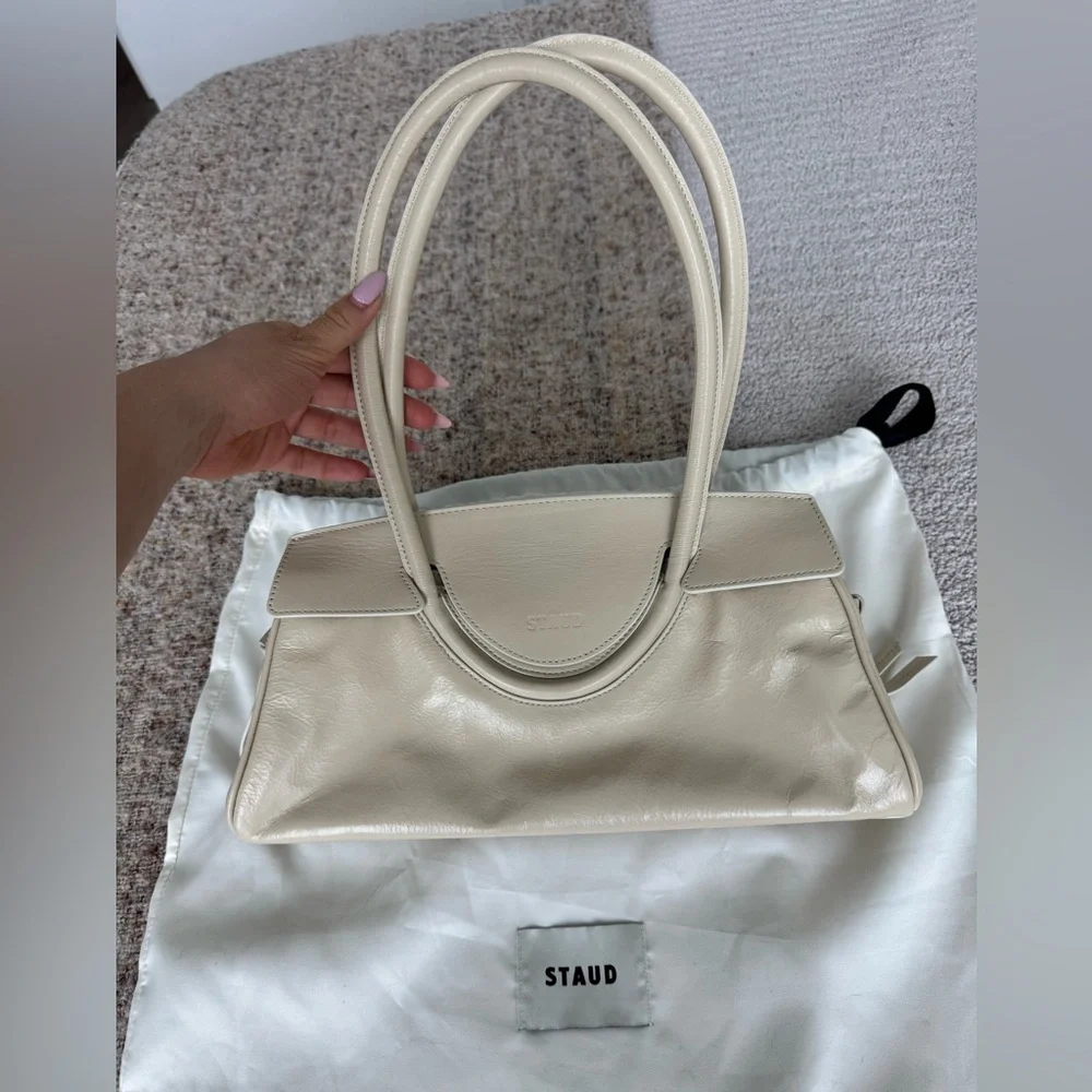 STAUD Cream Leather Shoulder Bag - Picture 6 of 11